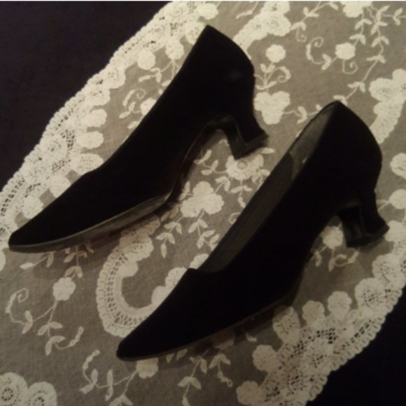 PRIVATE COLLECTION ♡ Absolutely Gorgeous EXPRESSO Black Velvet Heels 5.5B - Picture 7 of 17